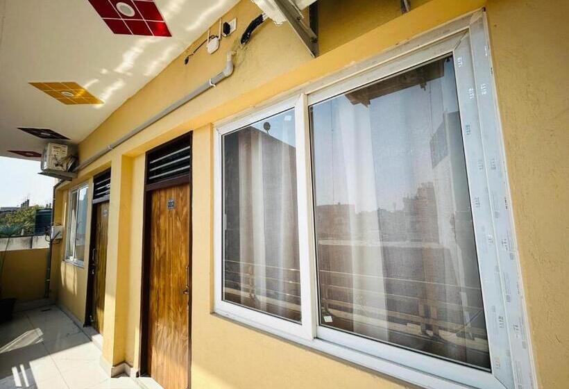 Single Deluxe Room, Cohouse