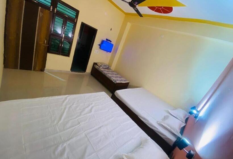 Economy Room, Cohouse