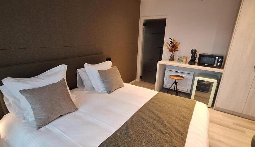 غرفة قياسية, Den Ommegang