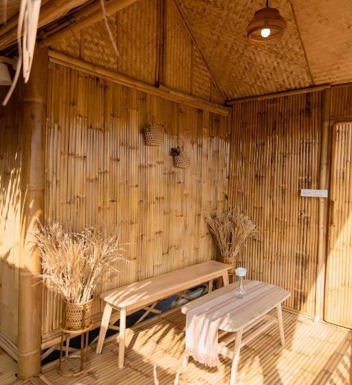 Villa 2 Dormitorios, บ้านไทยไออุ่น @ทุ่งขนอนหลวง