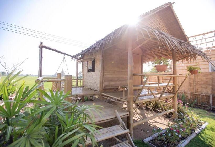 Villa 1 Dormitorio, บ้านไทยไออุ่น @ทุ่งขนอนหลวง