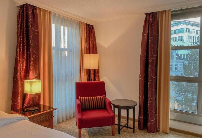 اتاق لوکس, Excelsior