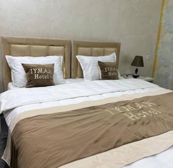 Standard Szoba, Iyman