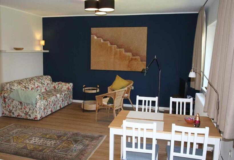 شقة غرفة واحدة, Landhaus Wolziger See