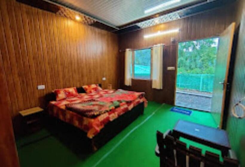 Номер Стандарт Трехместный, Narayan Valley Resort , Sonprayag
