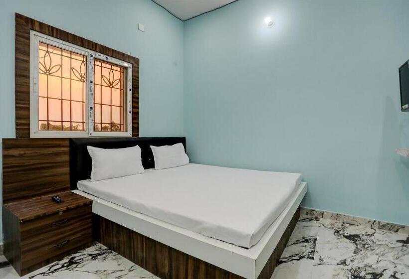 트리플 클래식 룸, Shivansh Banquet And