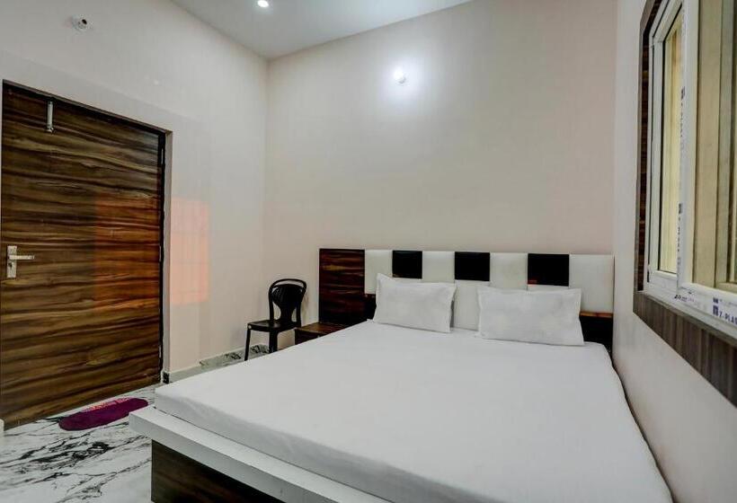 트리플 클래식 룸, Shivansh Banquet And