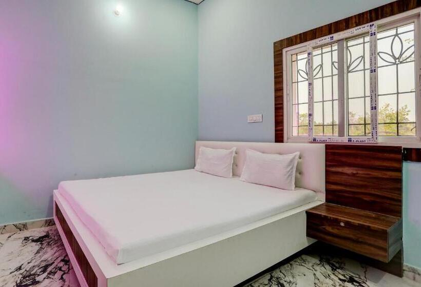 트리플 클래식 룸, Shivansh Banquet And