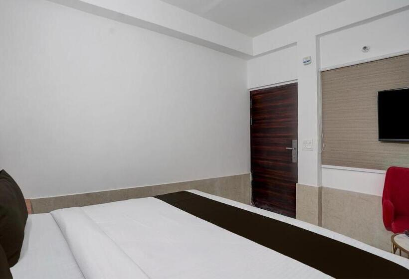 غرفة كلاسيكية ثلاثية, Oyo The Swarnim