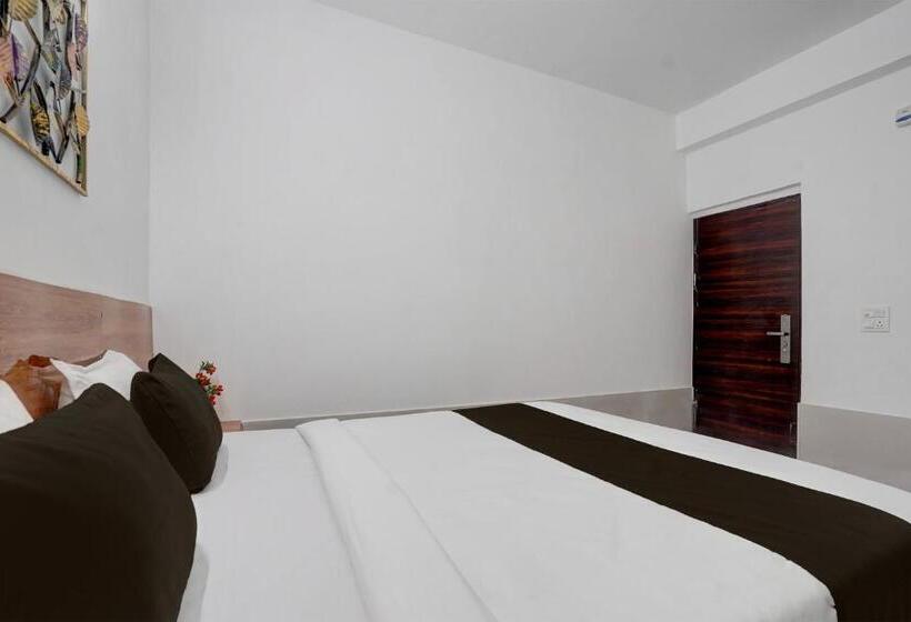 غرفة كلاسيكية ثلاثية, Oyo The Swarnim