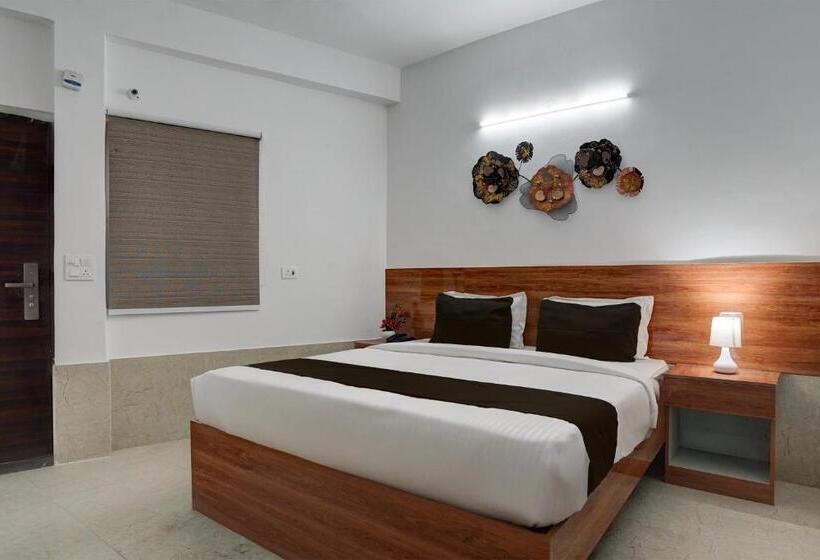 غرفة كلاسيكية ثلاثية, Oyo The Swarnim