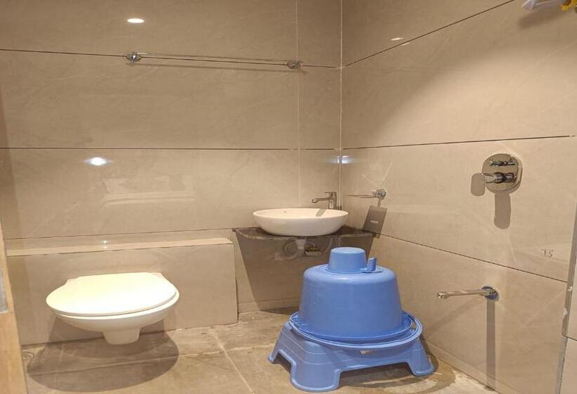 חדר סטנדרט, Relax Inn