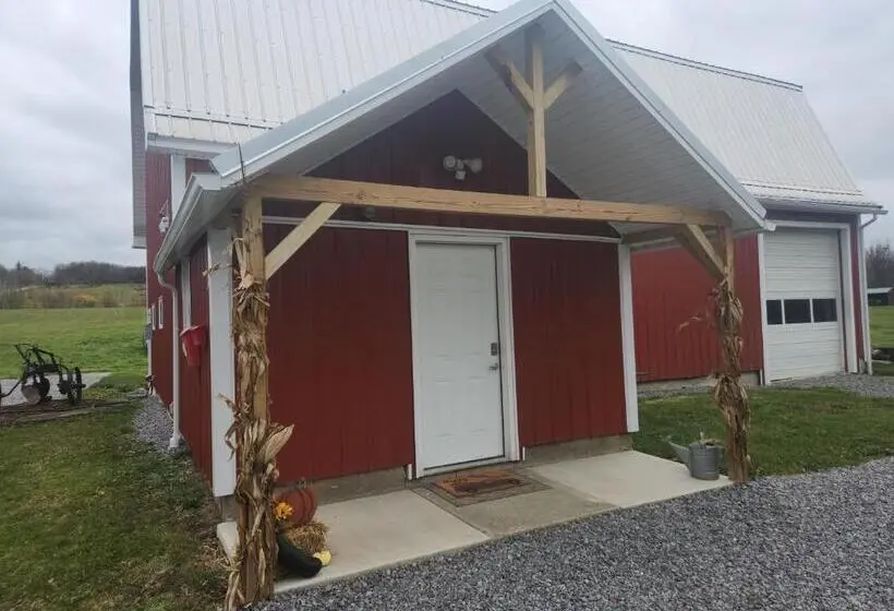 ベーシックルーム, The Stable At Windmill Ridge Farm