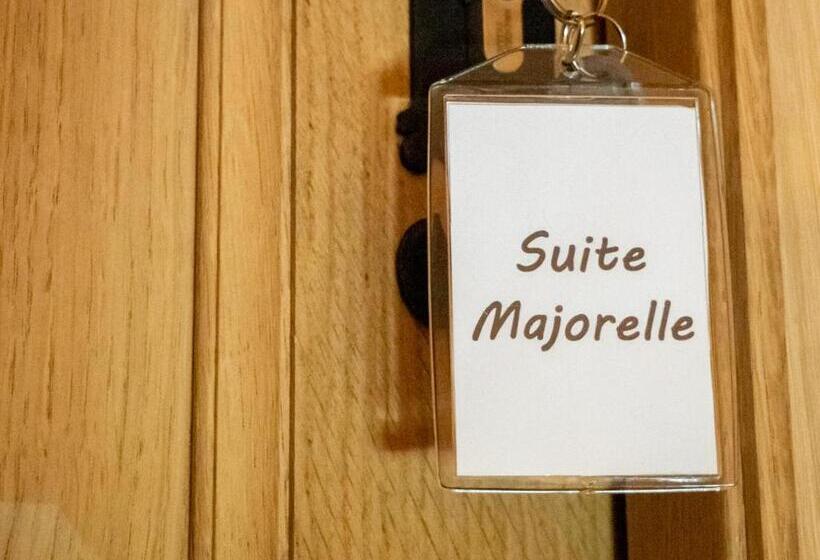 جناح عائلي, Château Du Bertry