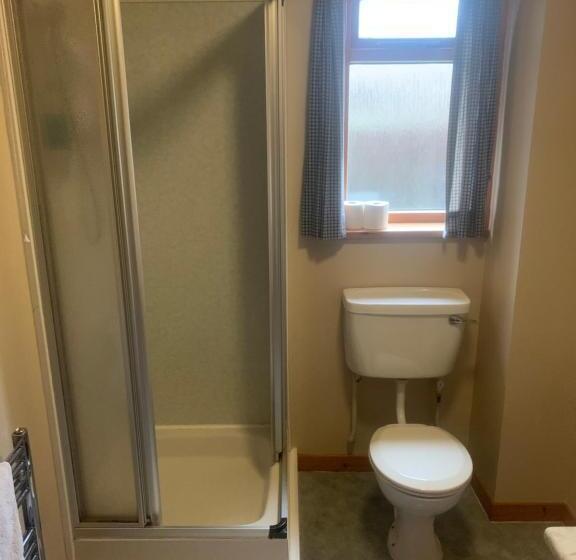 غرفة قياسية, Polrudden