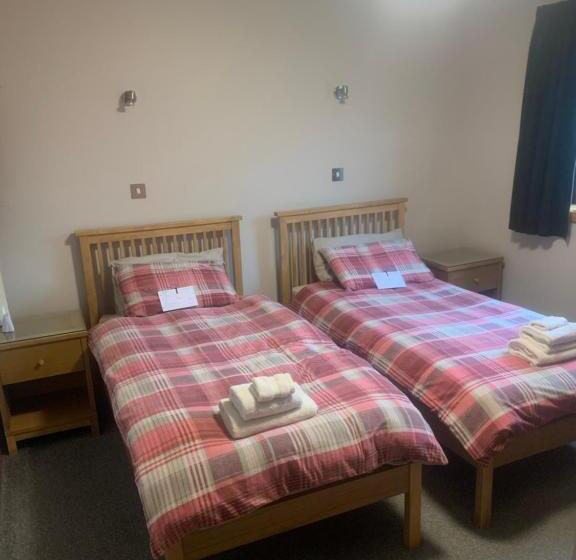 غرفة قياسية, Polrudden