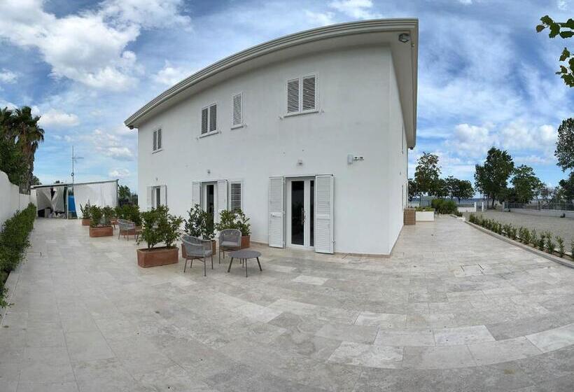 豪华工作室, Villa Achiropita