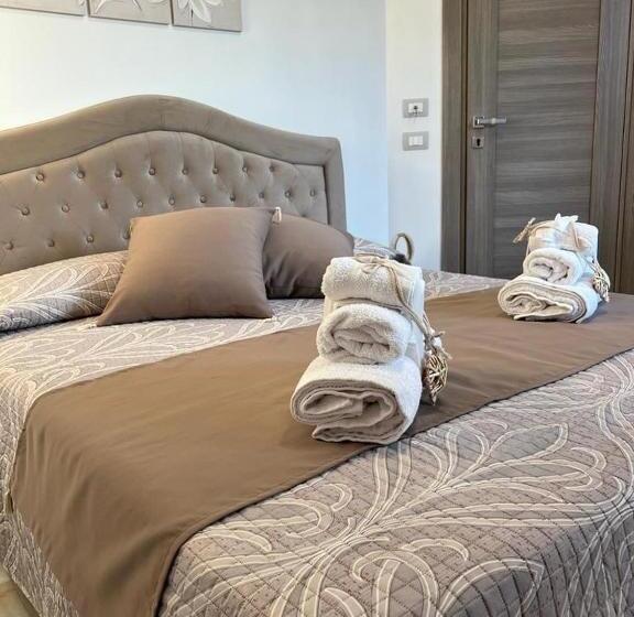 デラックスルーム, La Corte Del Moro