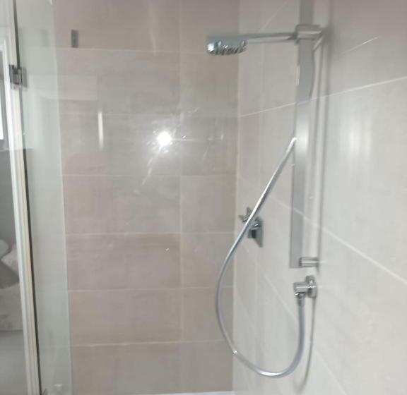 غرفة قياسية, The Mount