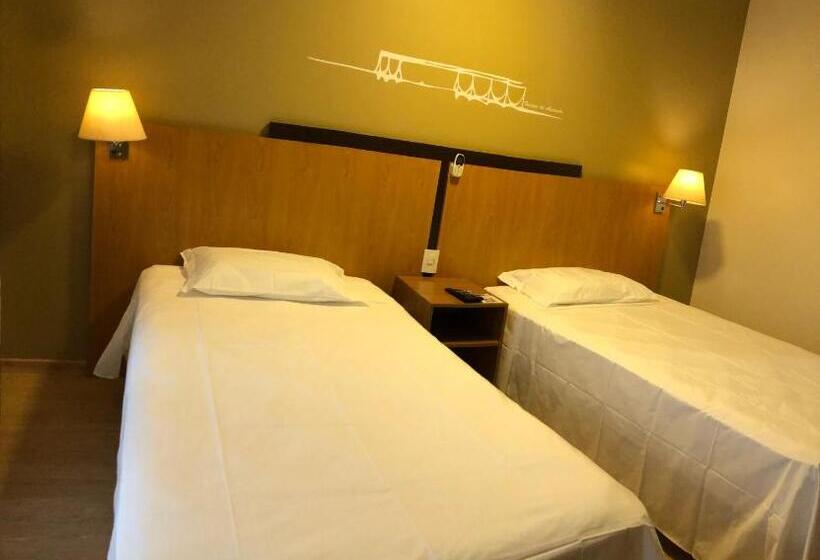 اتاق استاندارد با تخت بزرگ, Flat 609   Comfort Hotel Taguatinga