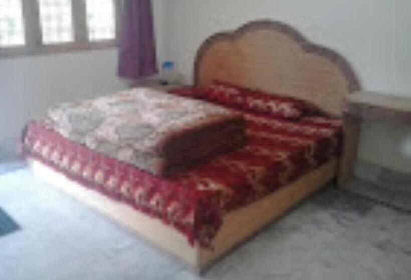 스탠다드 룸, Jpg Palace , Sitapur