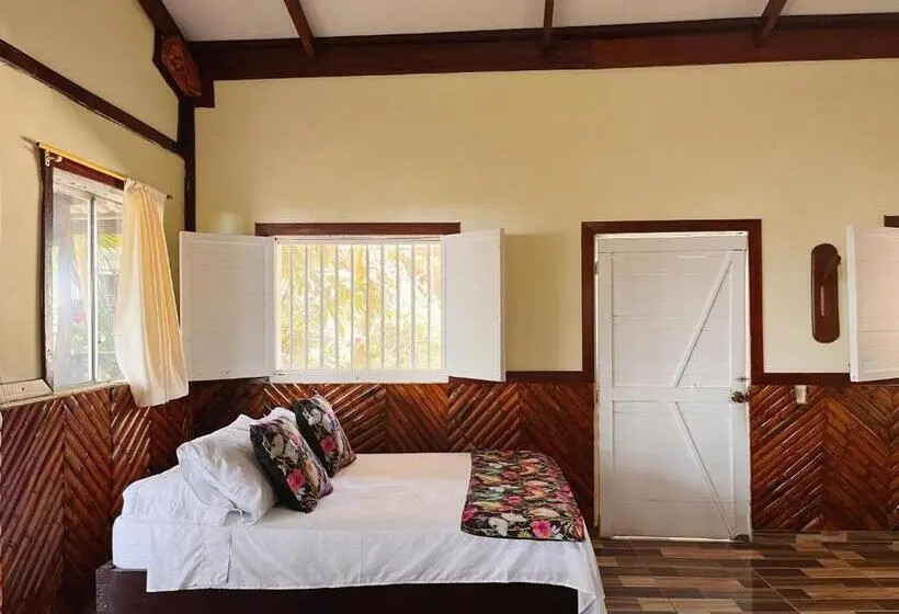 Chambre Familiale, Kipara El Valle