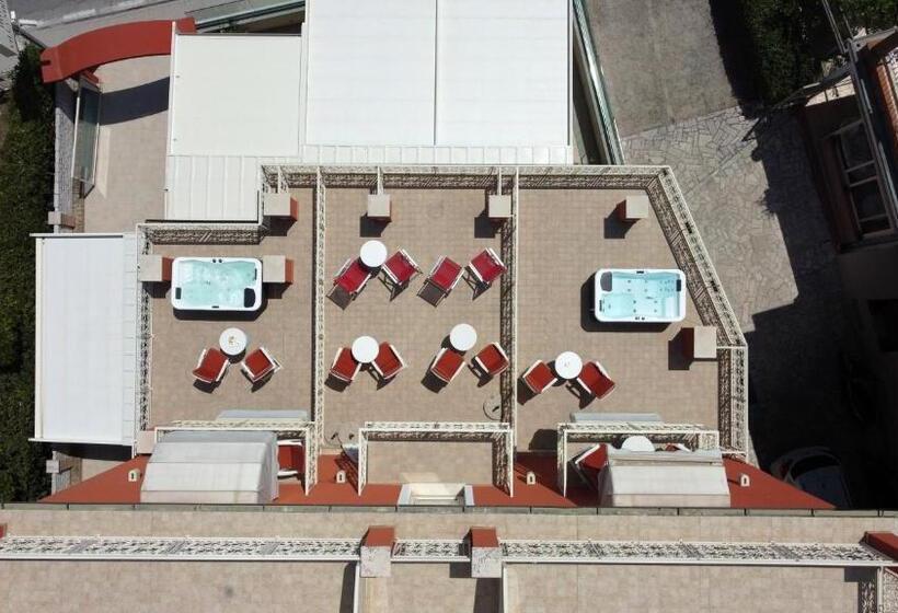 اتاق استاندارد سه تخته با بالکن, Villa Sirena Numana