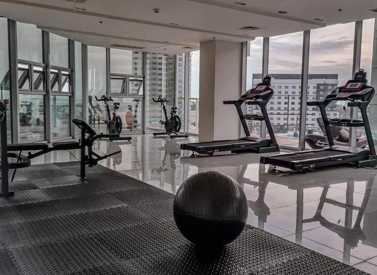 استودیو استاندارد با بالکن, Rgm Place