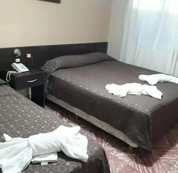 اتاق استاندارد سه نفره, Lb