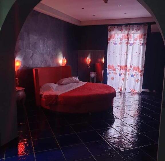 غرفة قياسية سرير كينج, New Colibrì