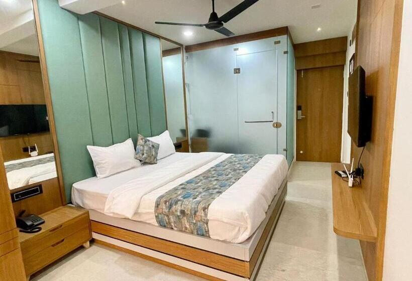 シティビュースイート, Royal Elite