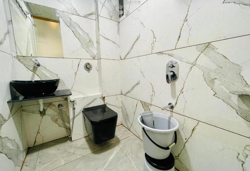 シティビュースイート, Royal Elite