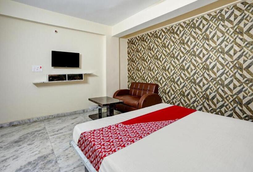 Номер Стандарт, Oyo Flagship Hotel Luxury Inn