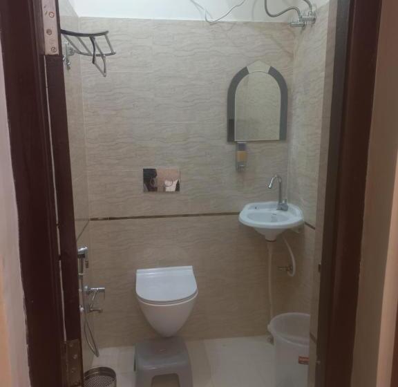 غرفة قياسية, Kalash Guest House