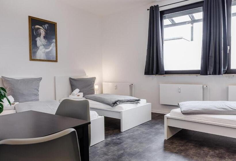 Classic Værelse til 4 pers., Midtown Nuernberg