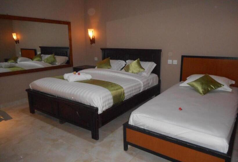 חדר סטנדרט לשלושה, Suci Amerta Guest House