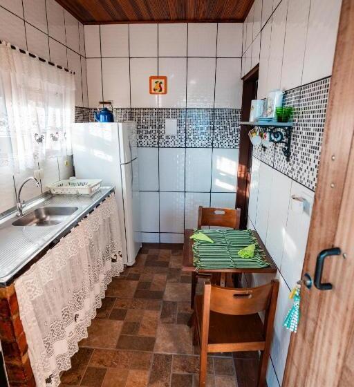 스탠다드 방갈로, Alameda Galu