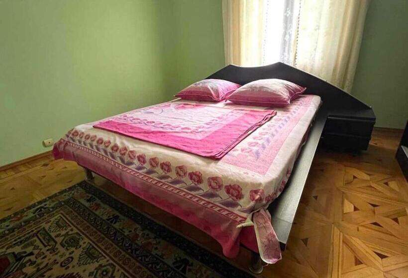 Standard Room, G I O