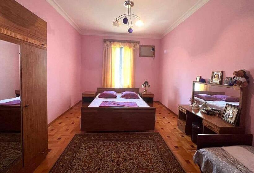 Standard Triple Room, G I O