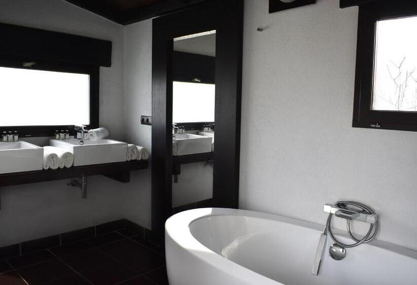 اتاق سوپریور چهار تخته, Mas Mls