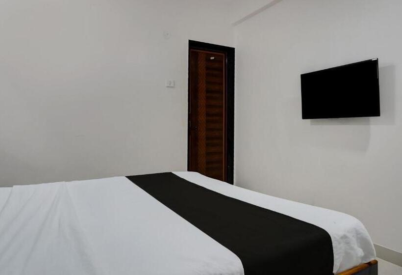 חדר קלאסי לשלושה, Oyo Om Sai Lodge