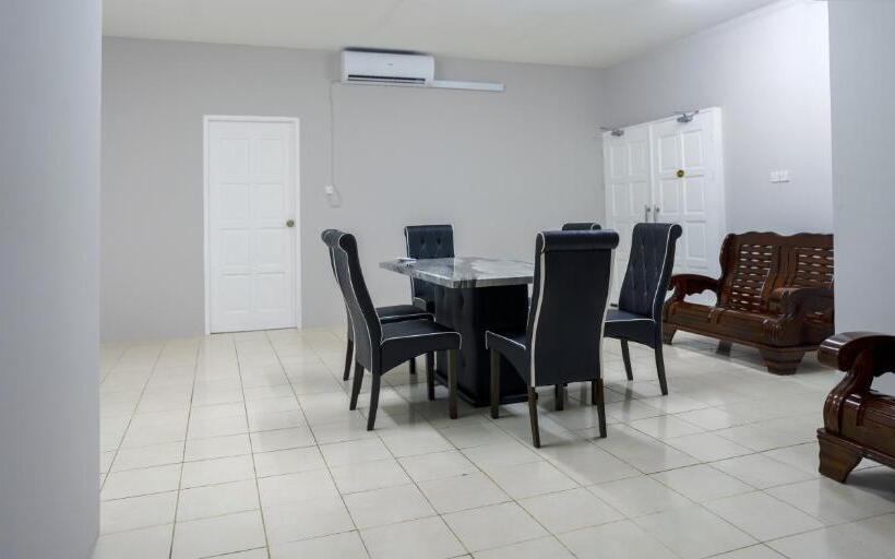 家庭间, Putra Sentosa Retreat Camp, Sematan