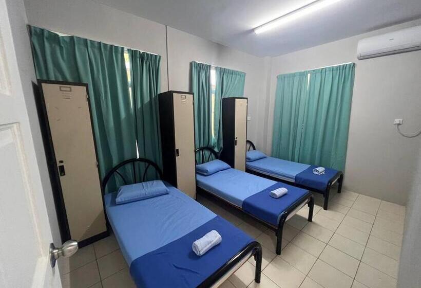 家庭间, Putra Sentosa Retreat Camp, Sematan