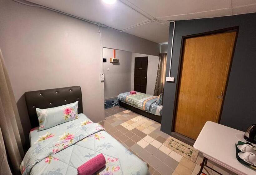 标准间, Putra Sentosa Retreat Camp, Sematan