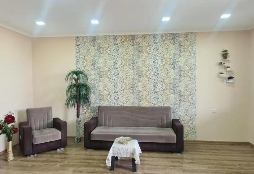 اتاق استاندارد با سرویس بهداشتی مشترک, Camellia