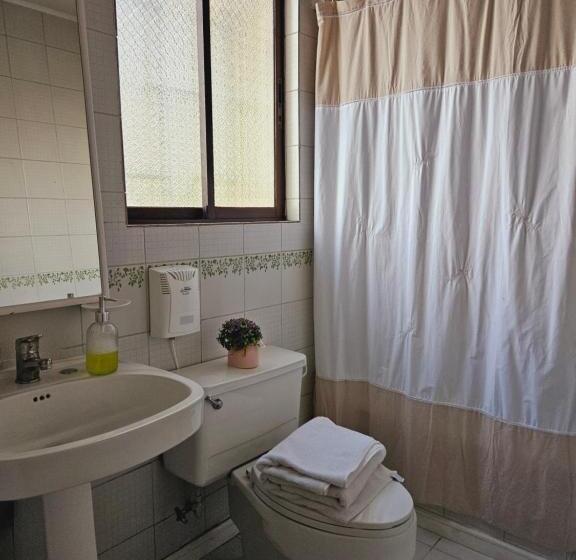 スタンダードルーム, Hostal Montesol