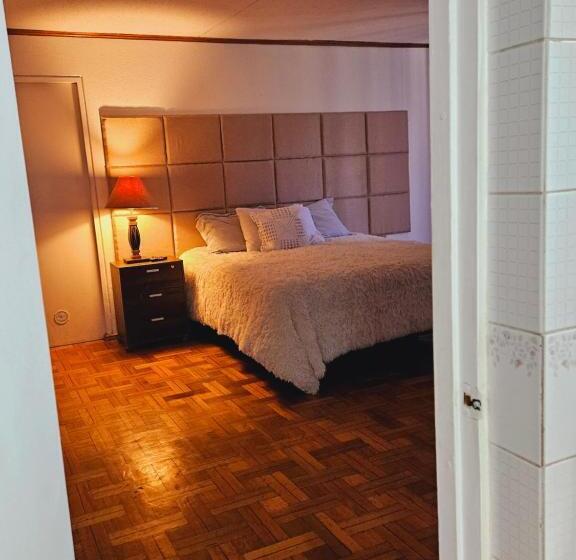 Номер Deluxe Кровать Кинг, Hostal Montesol