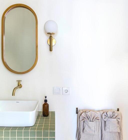 חדר סטנדרט נוף לבריכה, Riyuri Guesthouse