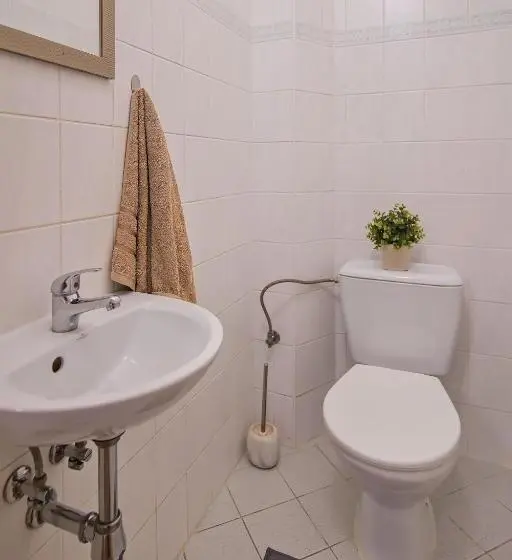 スタンダード4人部屋, Stodolní Apartment