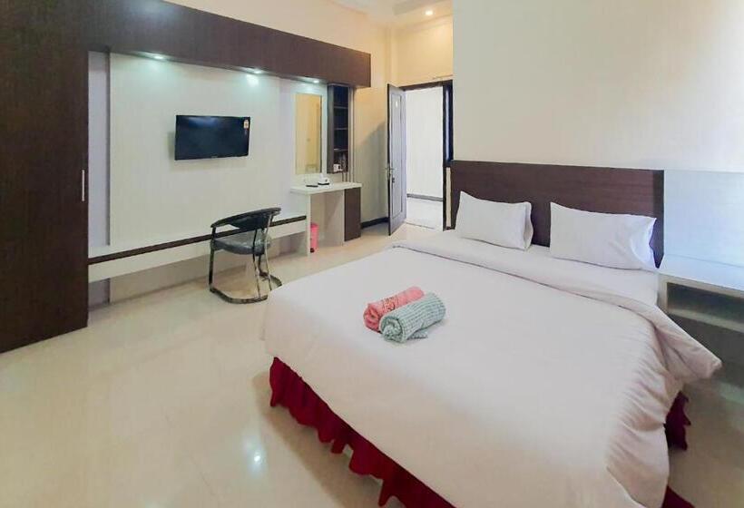 חדר דלוקס, Rose Hotel Bangkalan